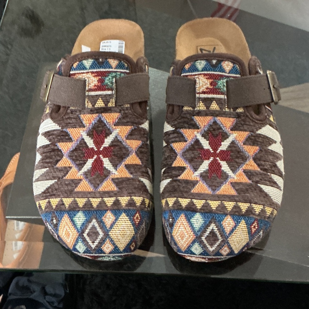 Brown Patterned Women’s Shoes